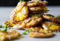 Crispy Air Fryer Smashed Potatoes