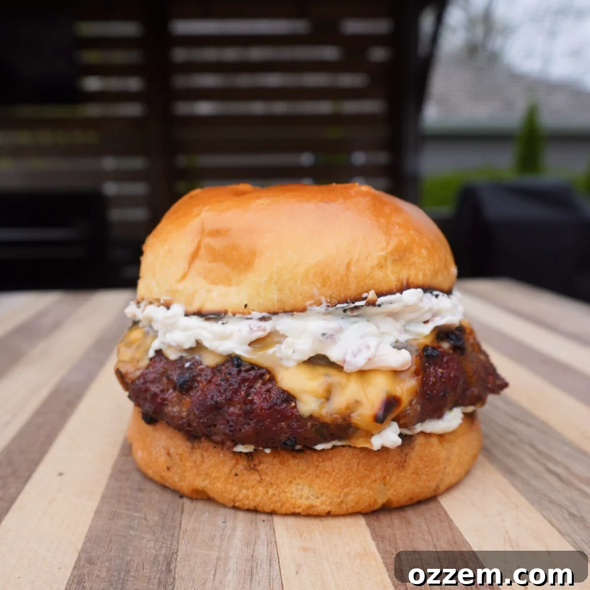 Jalapeño Popper Pub Burger Recipe: Creamy, Crispy, Spicy Bite 7 Jalapeno Popper Pub Burger.