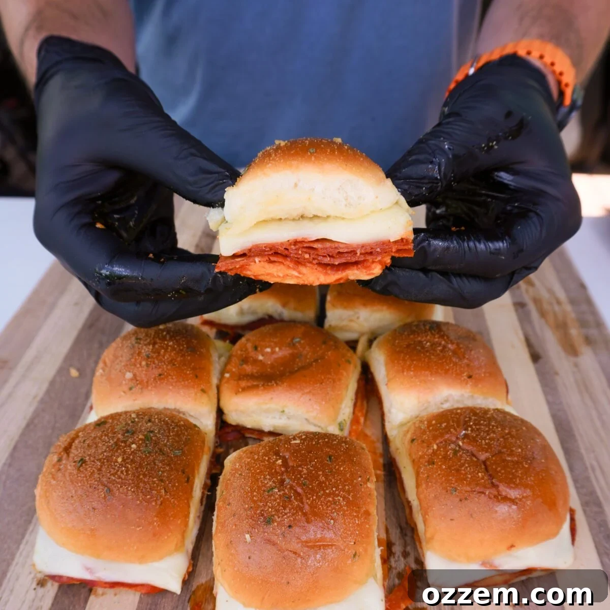 grilled pizza sliders presented.